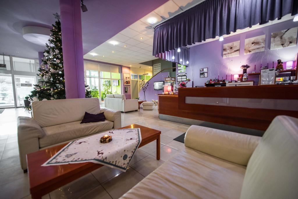 Hotel Plejsy Krompachy Exterior photo